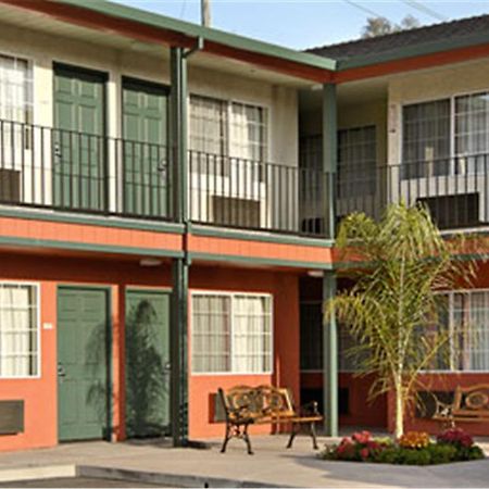Days Inn Salinas Airport Extérieur photo
